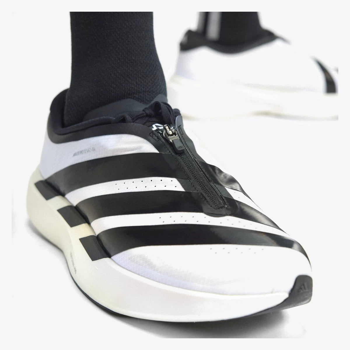 adidas tenis de corrida adizero evo sl ziper lightstrike pro cloud white kh9623