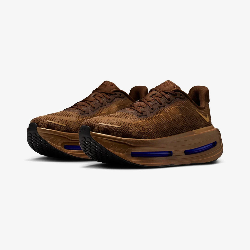 nike vomero premium flat stout marrom