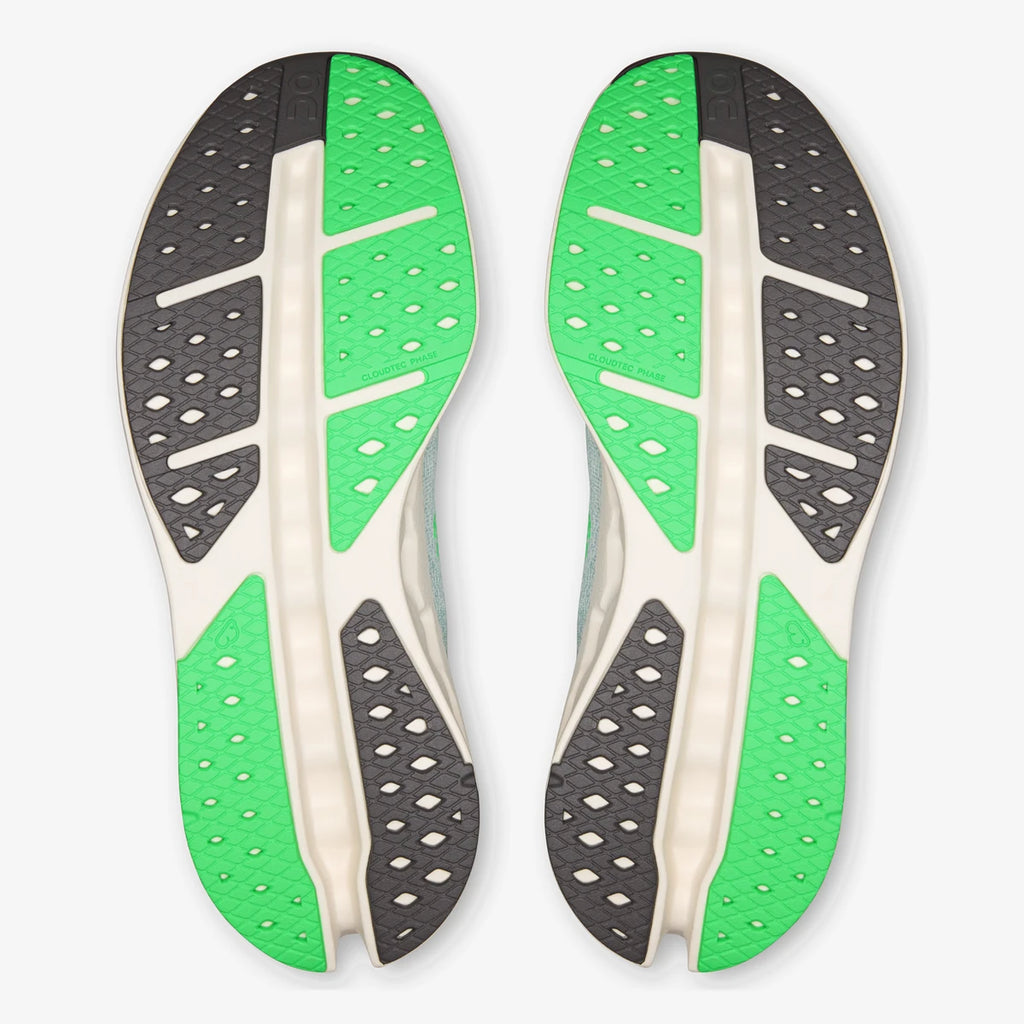 On Cloudsurfer Max Brook Ivory
