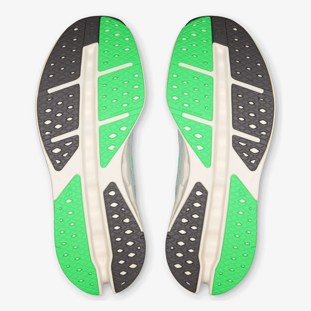 On Cloudsurfer Max Brook Ivory