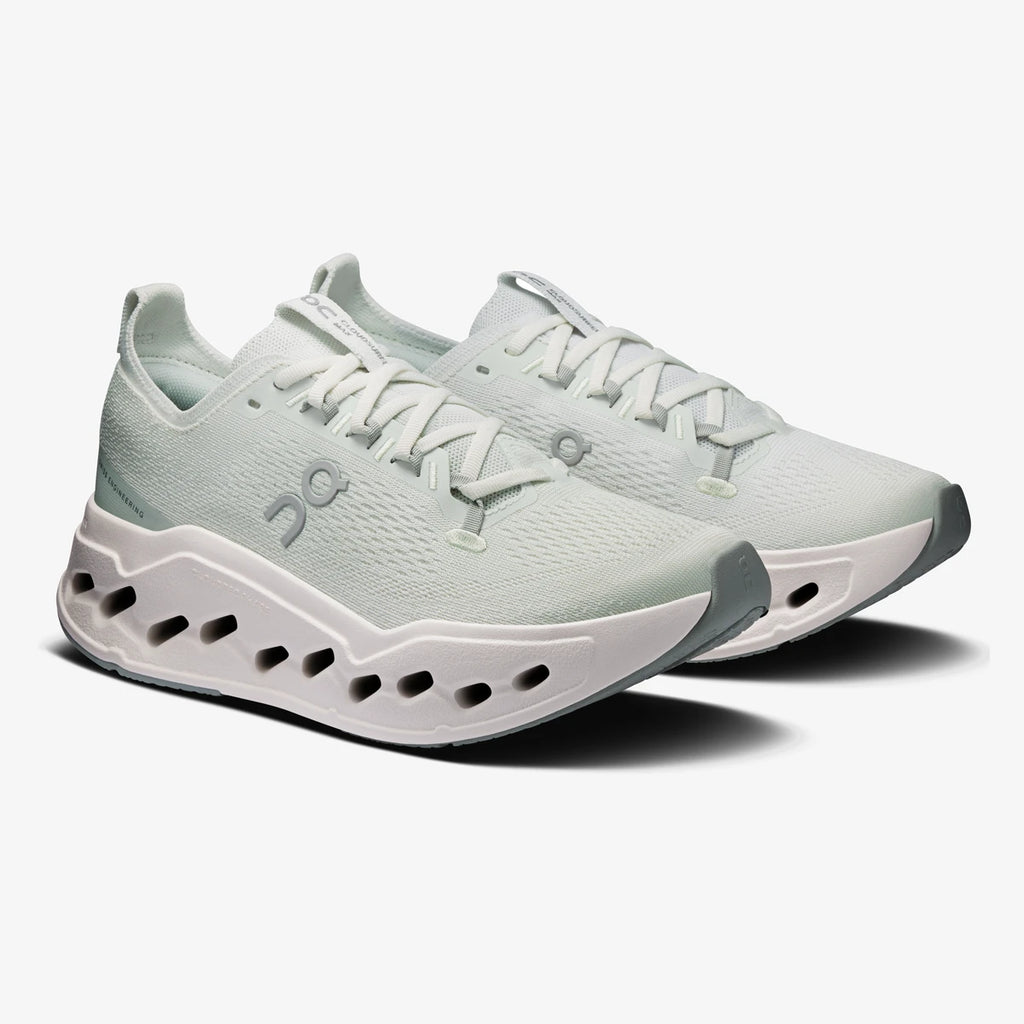 On Cloudsurfer Max Iceberg Ivory