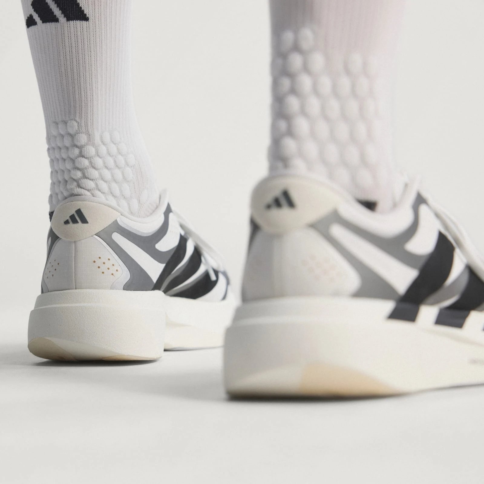 Adidas Tênis ADIZERO EVO SL EXO Cloud White