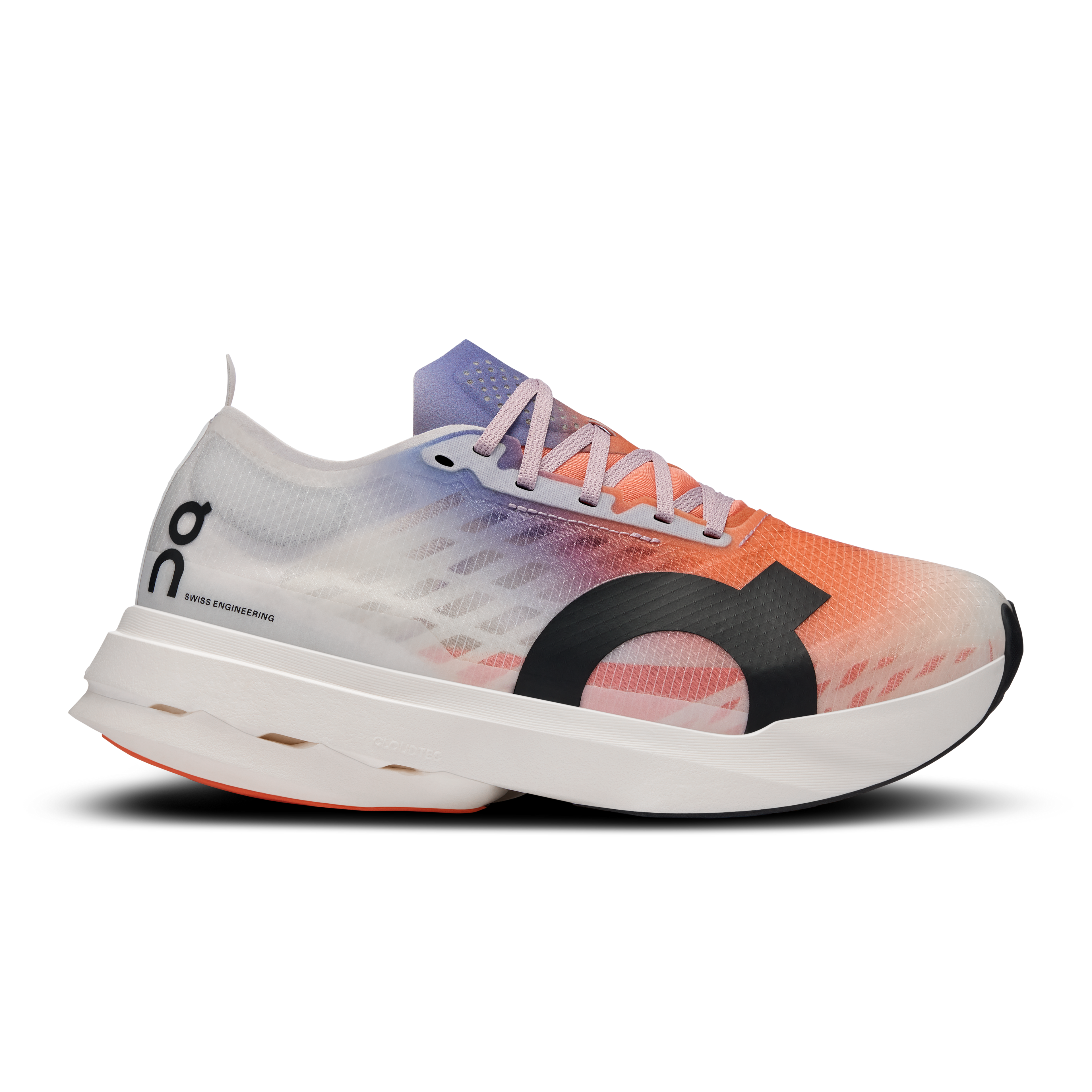 On Cloudboom Strike Feminino White Flame