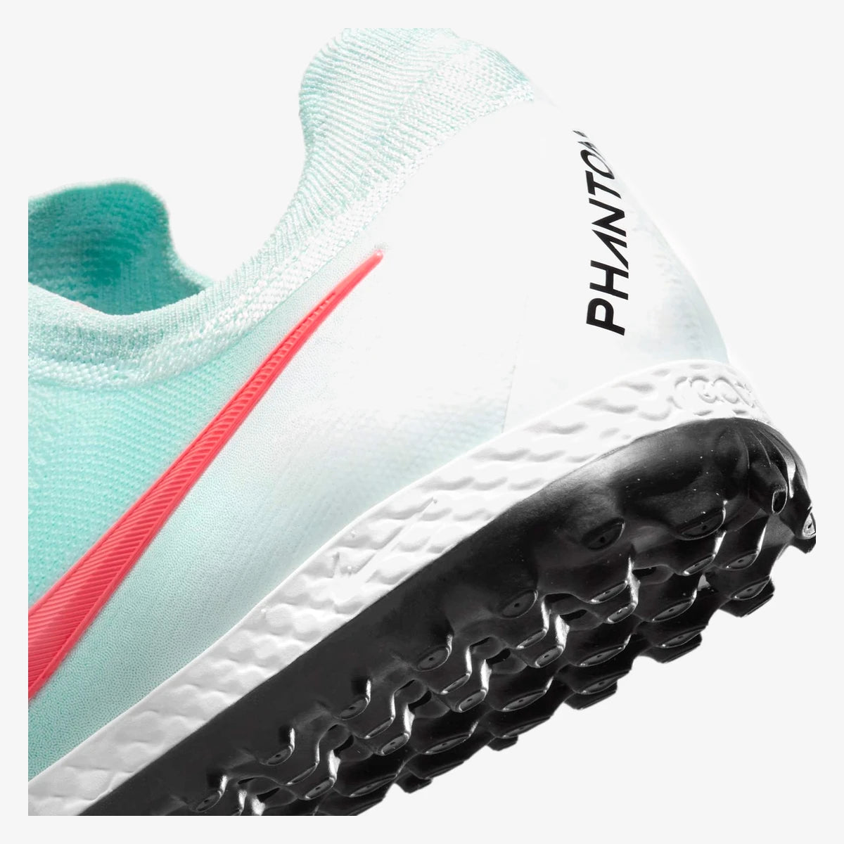 Nike Chuteira Phantom React GX II Pro Society