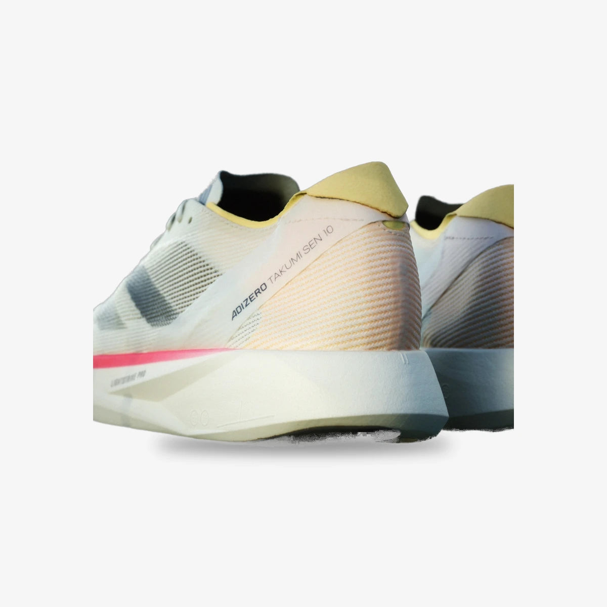 Adidas Tênis Adizero Takumi Sen 10 Ivory
