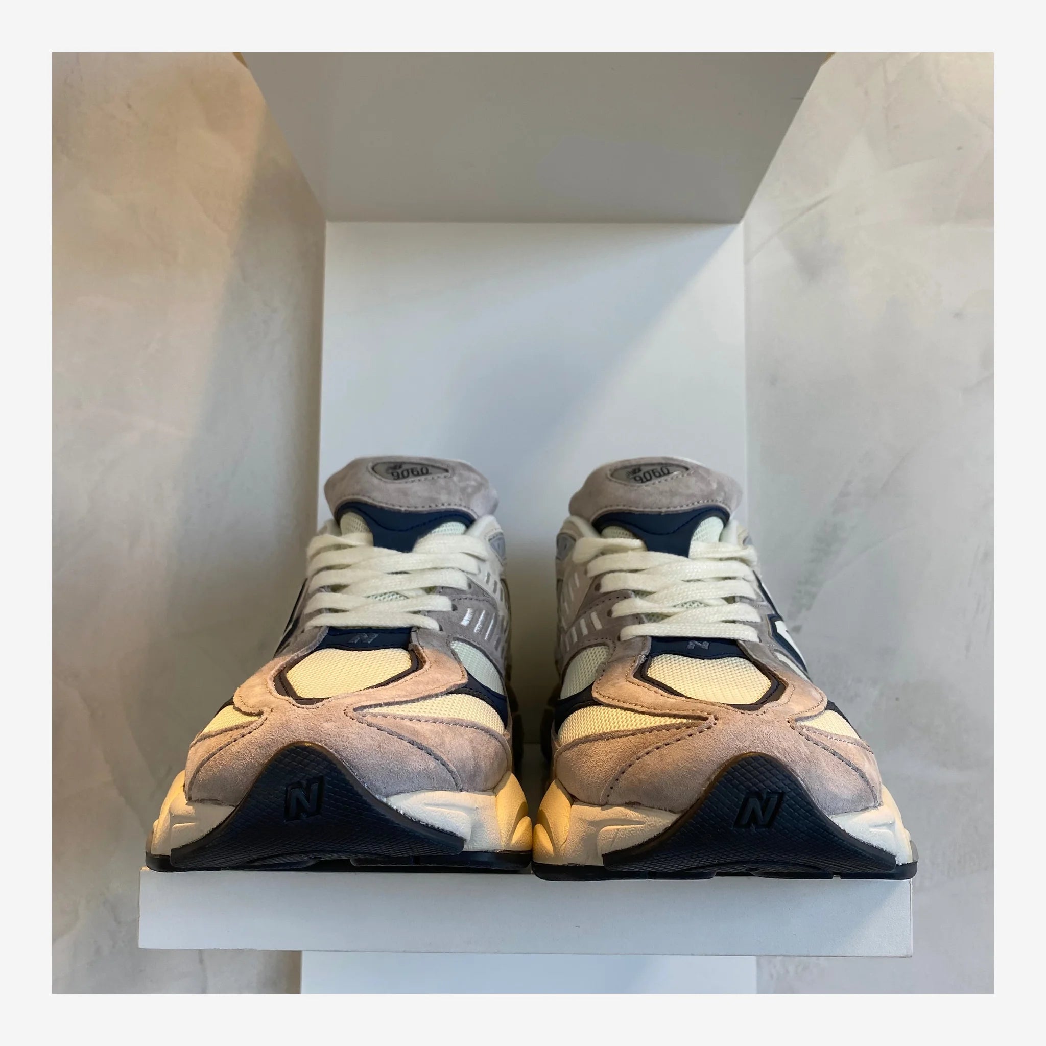 New Balance 9060 Moonrock Linen (Pronta Entrega)
