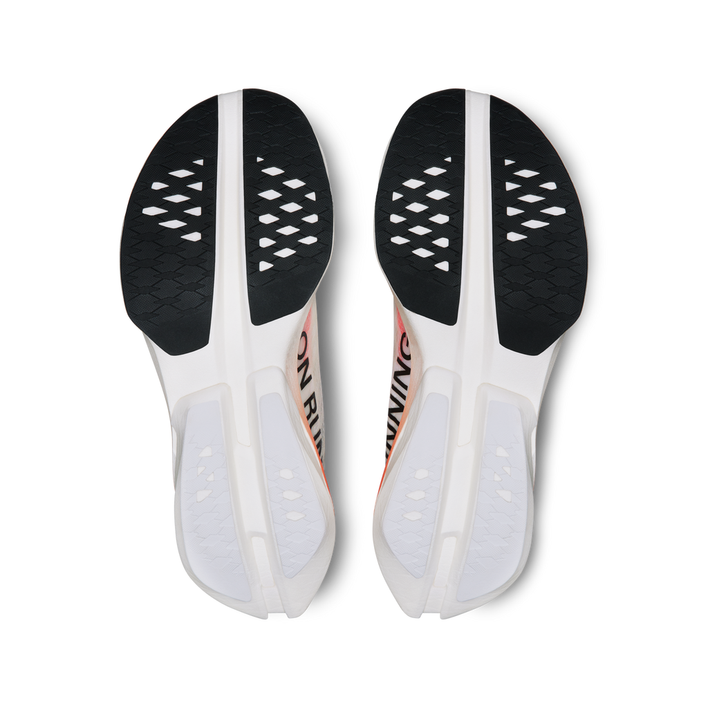 On Cloudboom Strike Feminino White Black