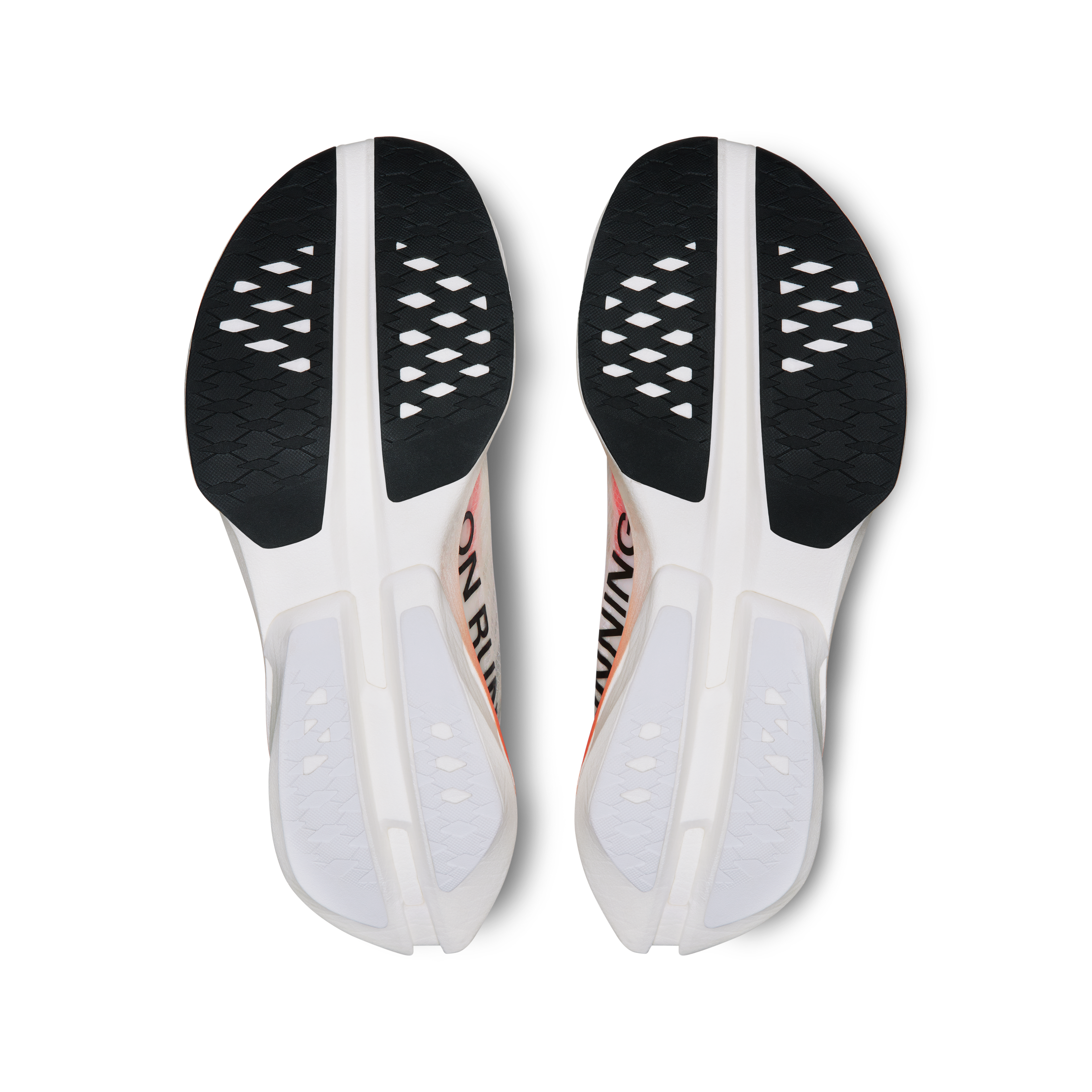 On Cloudboom Strike Feminino White Black