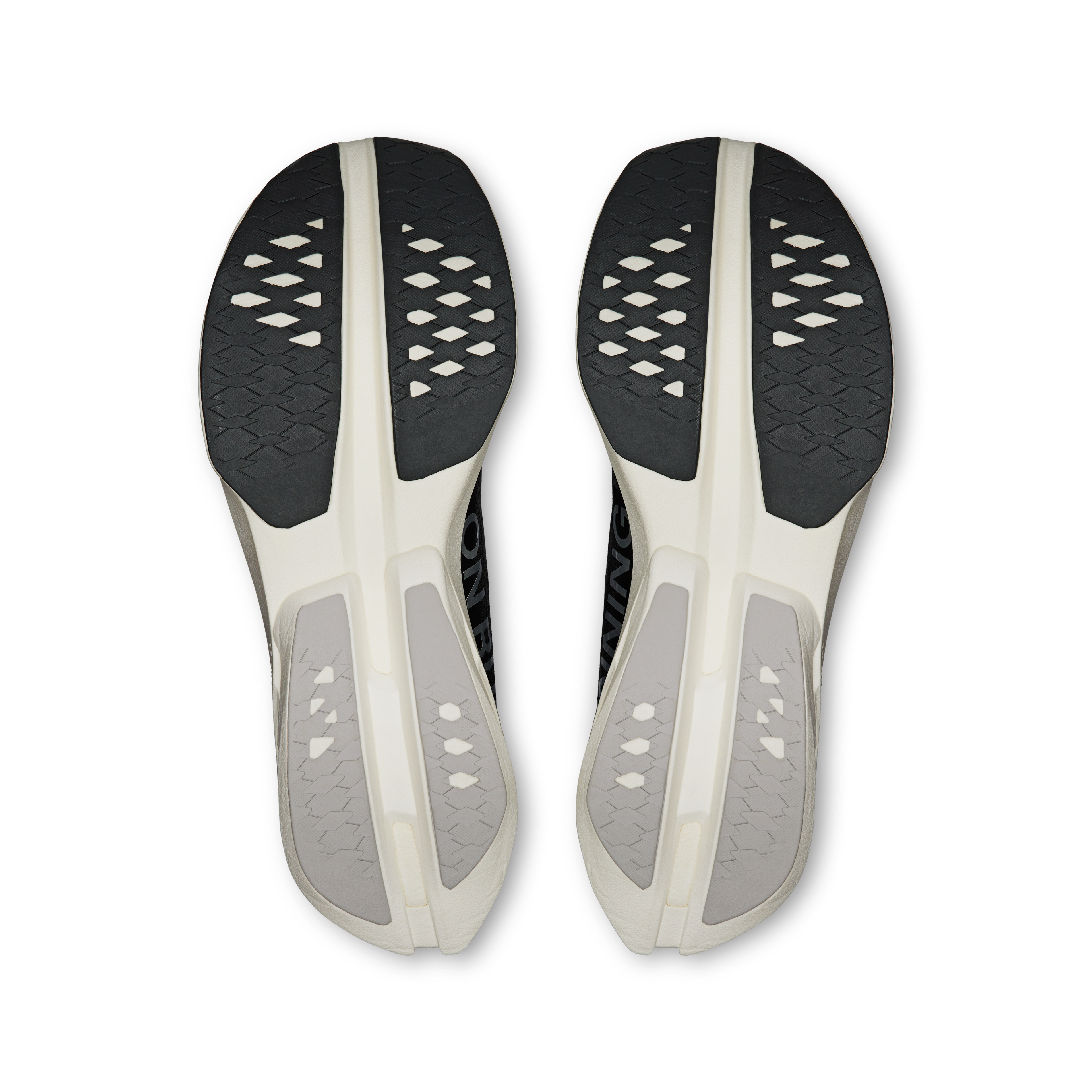 On Cloudboom Strike Masculino Black White