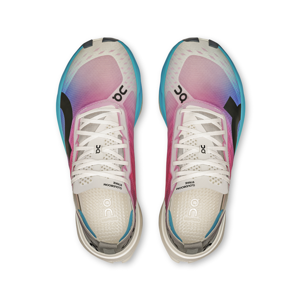 On Cloudboom Strike Feminino White Horizon
