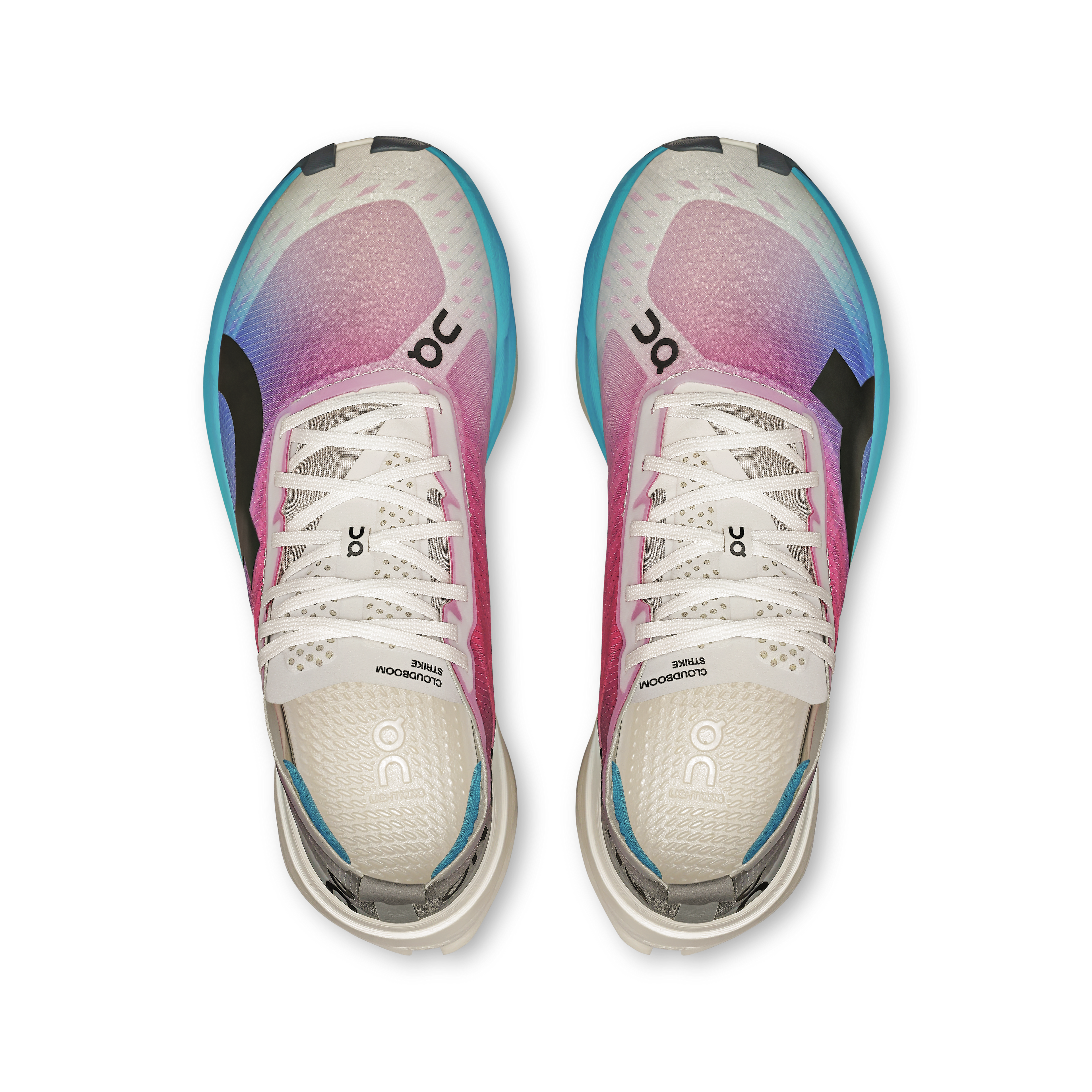 On Cloudboom Strike Feminino White Horizon