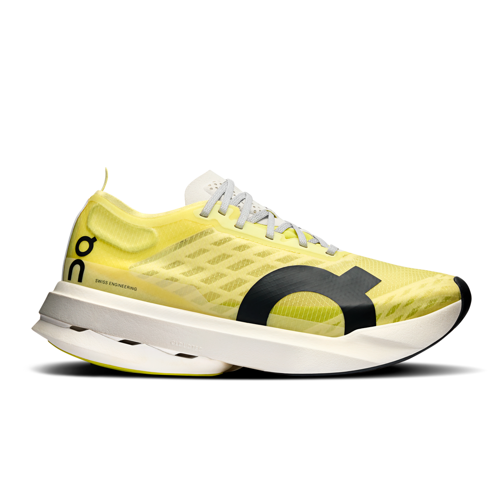 On Cloudboom Strike Feminino Limelight Wolf