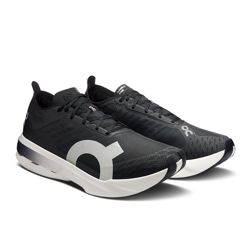 On Cloudboom Strike Masculino Black White