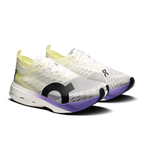 On Cloudboom Strike Feminino Juniper Limelight