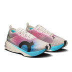 On Cloudboom Strike Feminino White Horizon