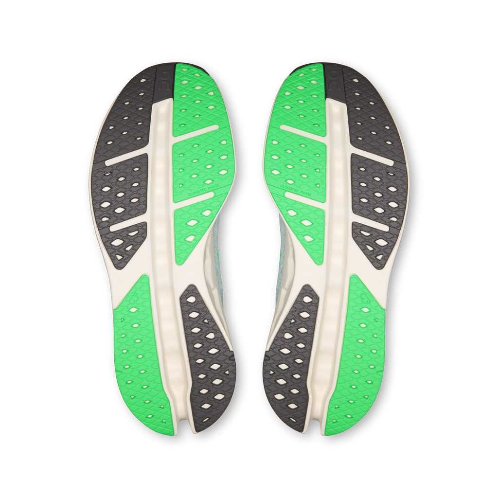 On Cloudsurfer Max Brook Ivory