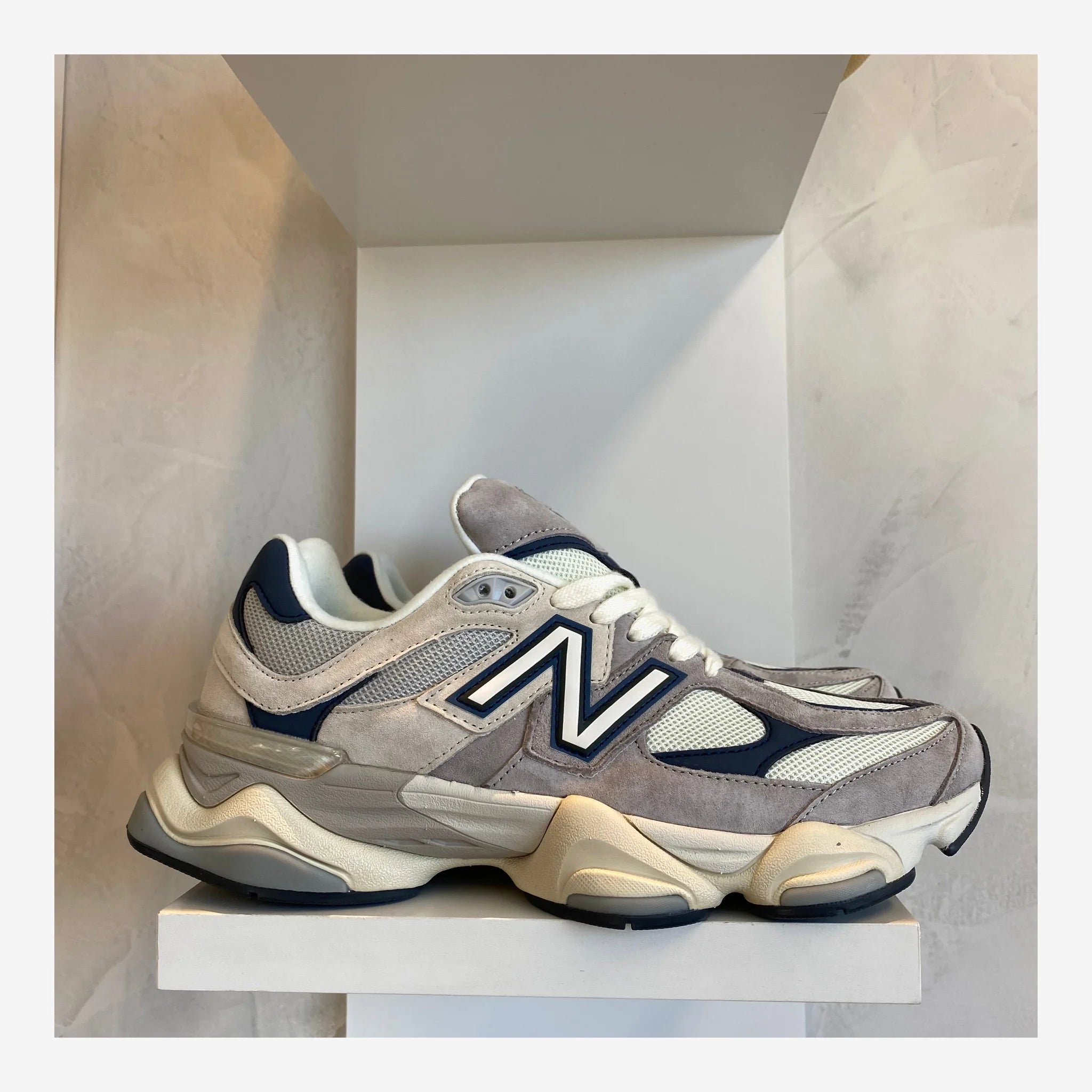 New Balance 9060 Moonrock Linen (Pronta Entrega)