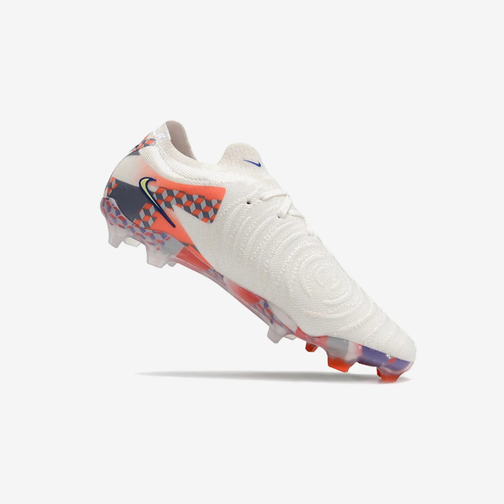 Chuteira Campo Nike Phantom Luna Elite (Fg)