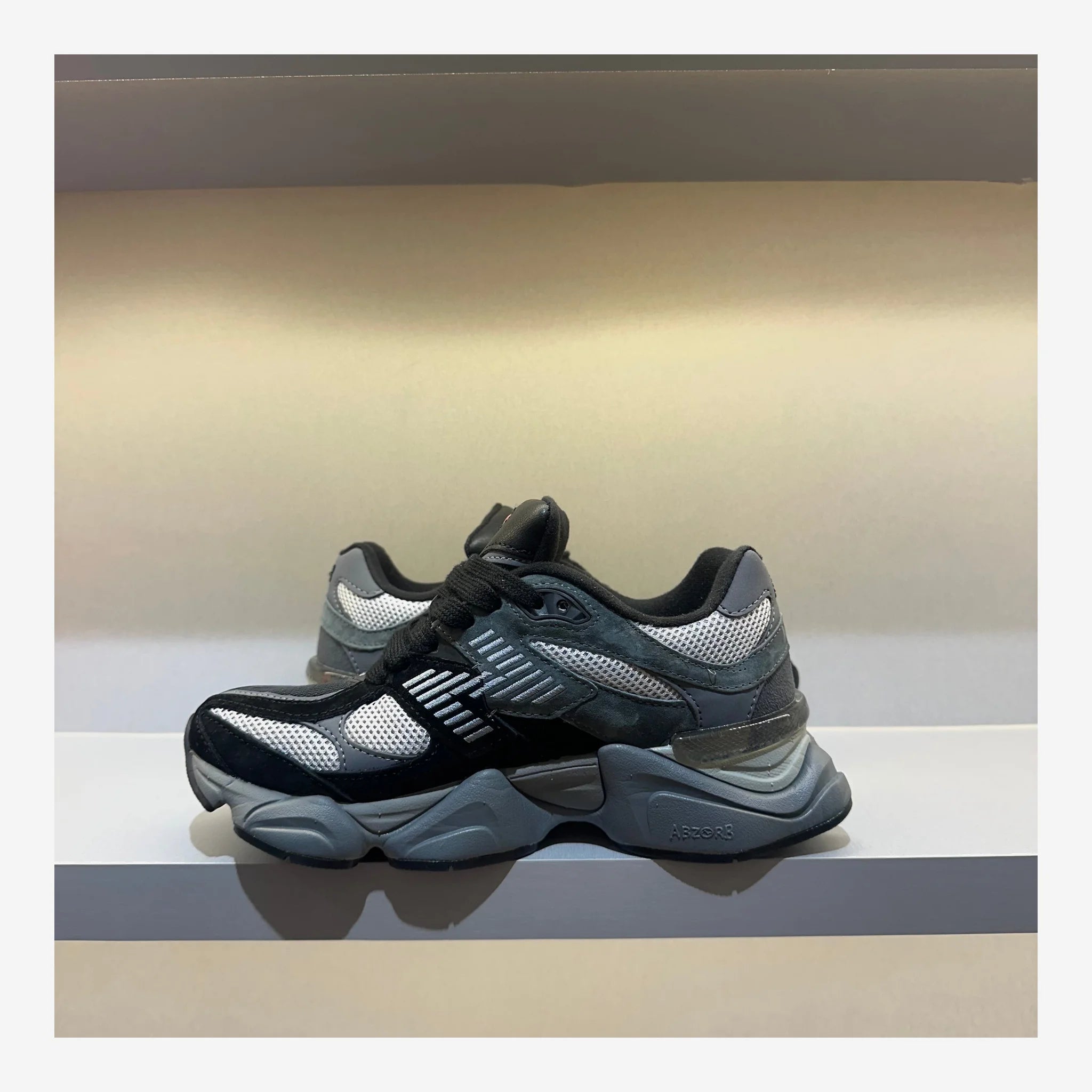 New Balance 9060 Black Castlerock (Pronta Entrega)