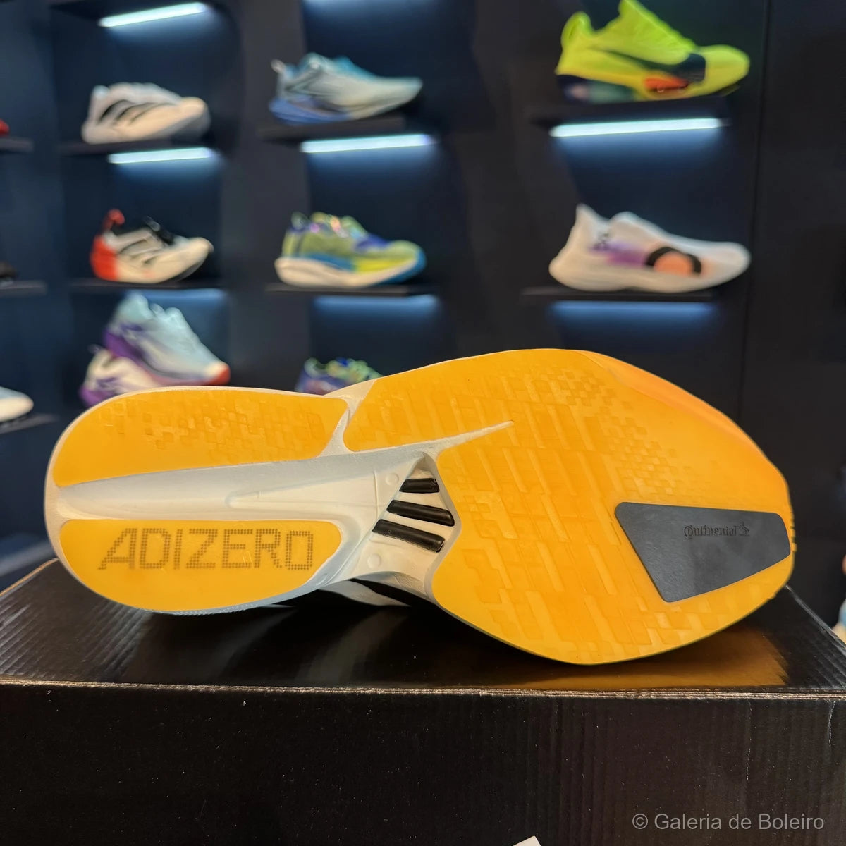Adidas Tênis Corrida Adizero Adios Pro 4 Acid Branco e Laranja