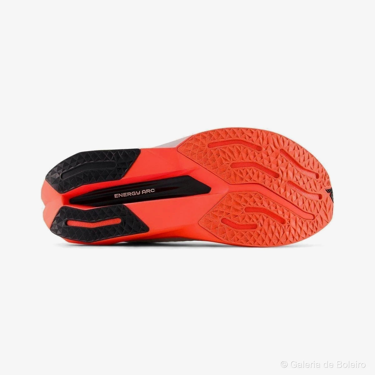 New Balance Tenis Fuelcell Supercomp Trainer V3 Branco e Laranja