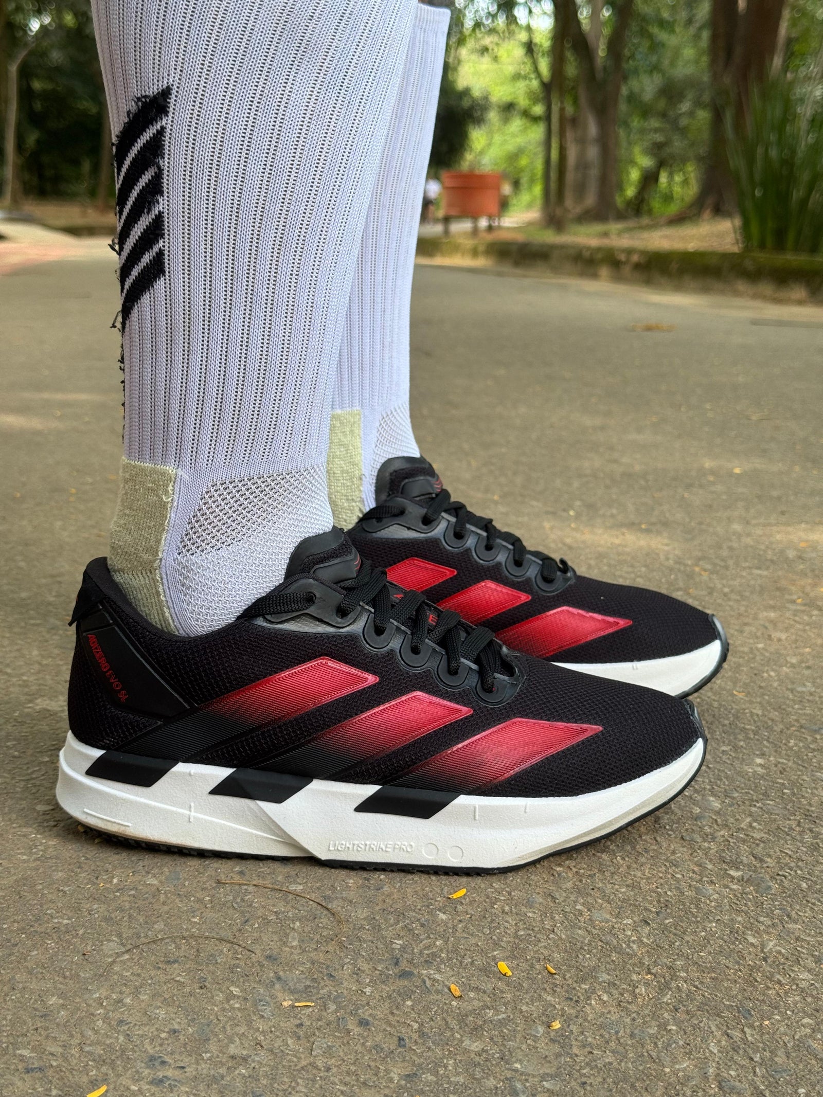 Tênis Adidas Adizero Evo SL - Preto e Vermelho