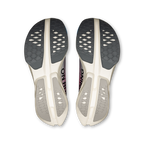 On Cloudboom Strike Feminino White Horizon
