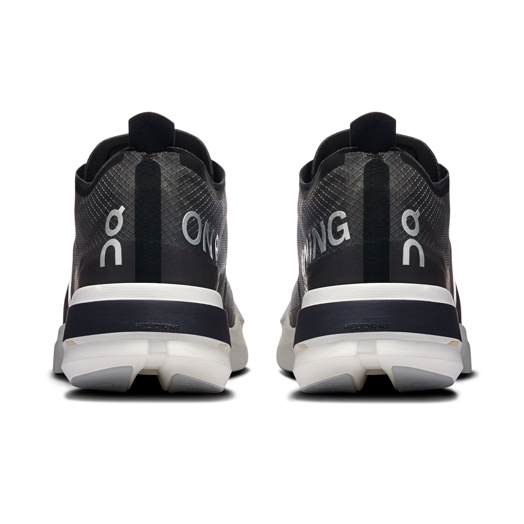 On Cloudboom Strike Masculino Black White