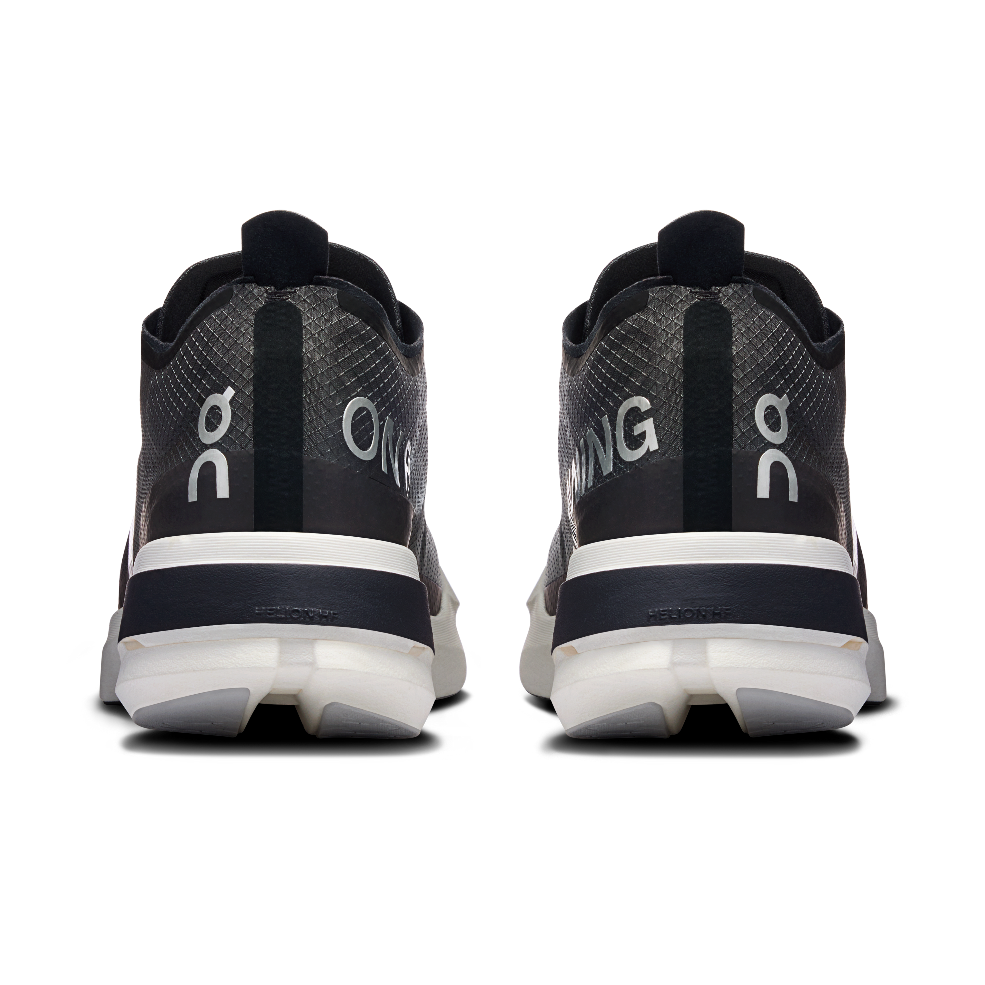 On Cloudboom Strike Masculino Black White
