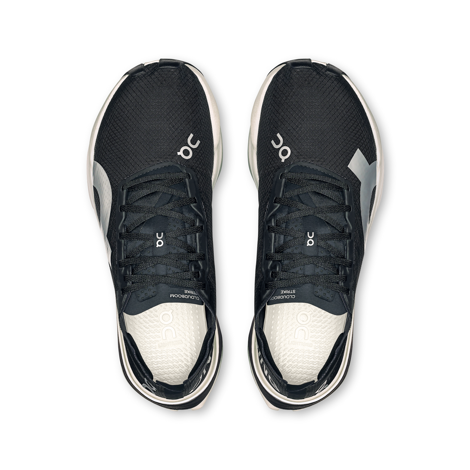 On Cloudboom Strike Feminino Black White