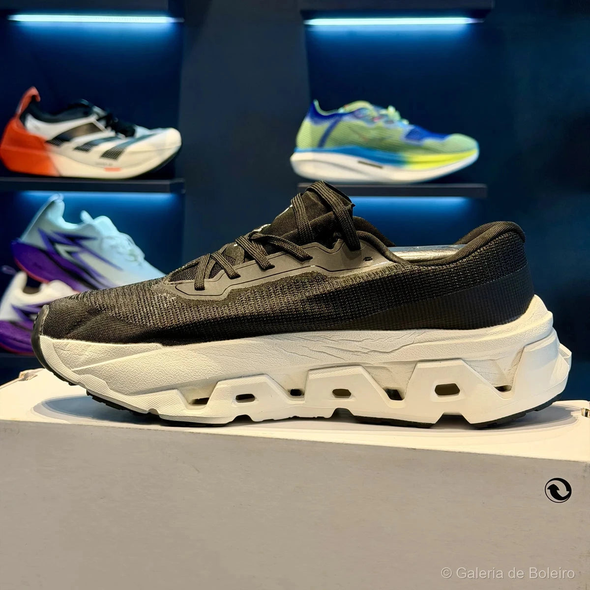 On Cloudmonster 3 Hyper Preto Ivory