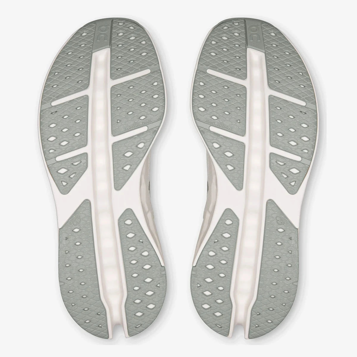 On Cloudsurfer Max Iceberg Ivory