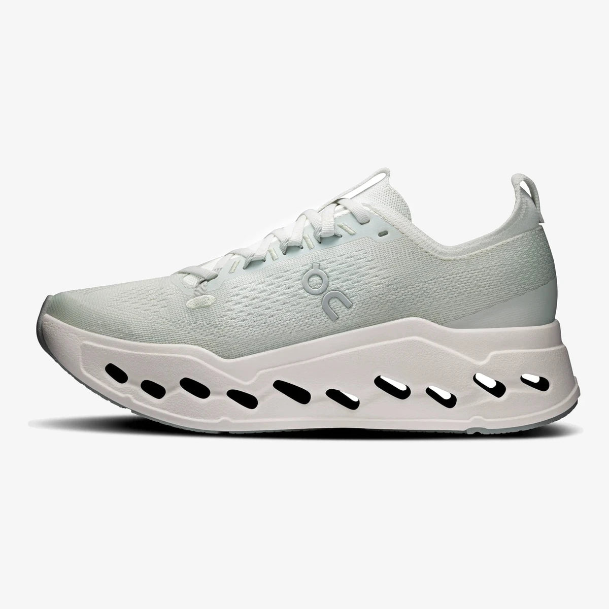 On Cloudsurfer Max Iceberg Ivory