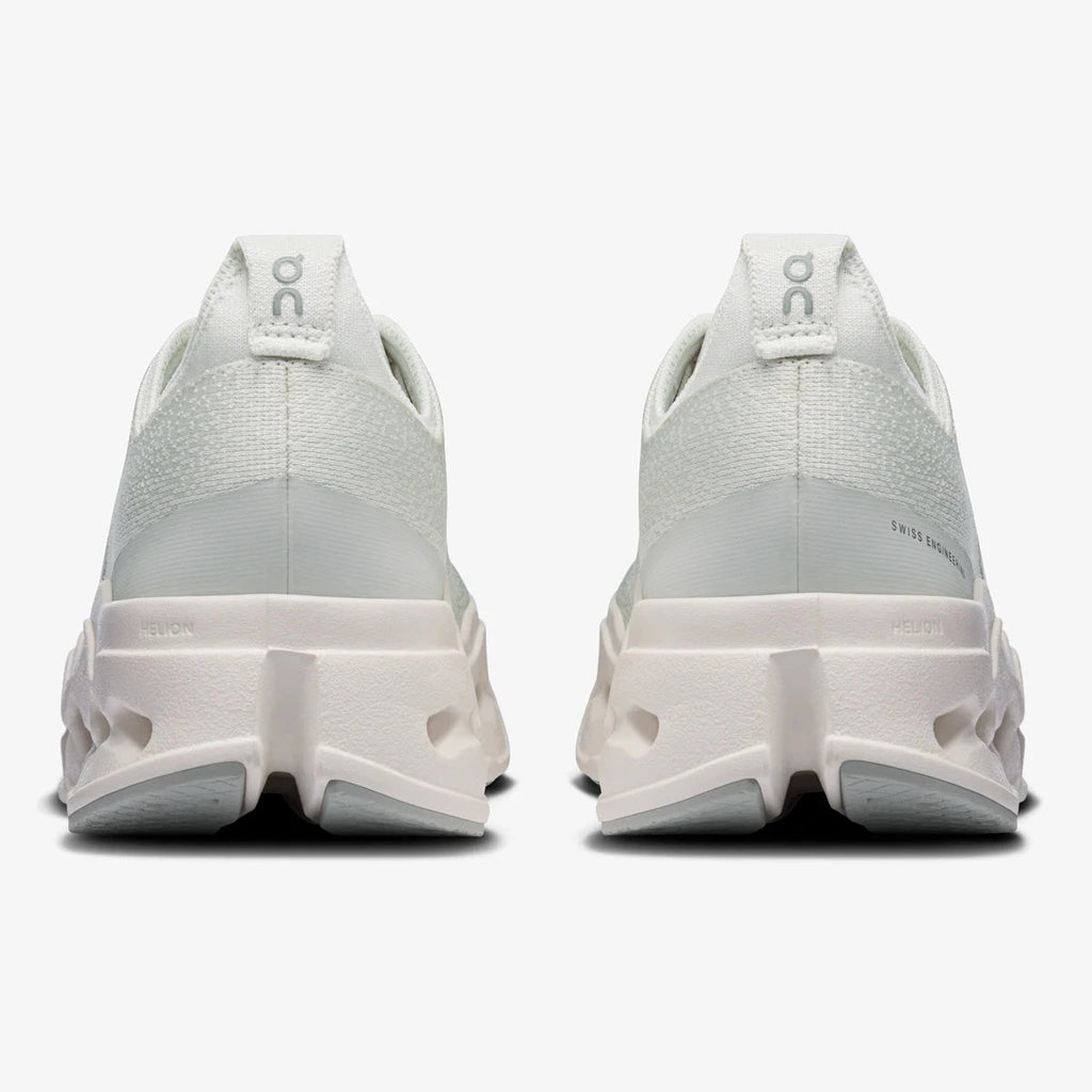 On Cloudsurfer Max Iceberg Ivory