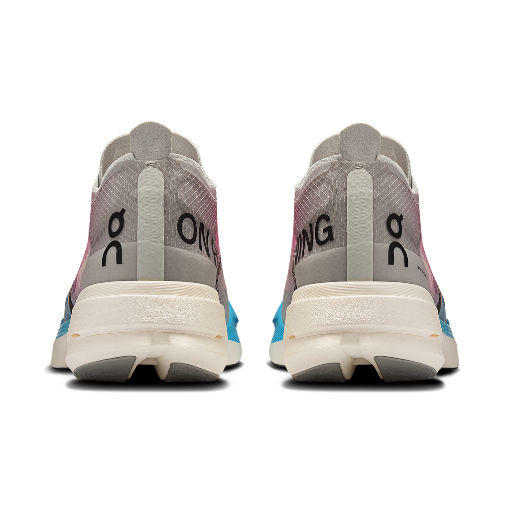 On Cloudboom Strike Feminino White Horizon