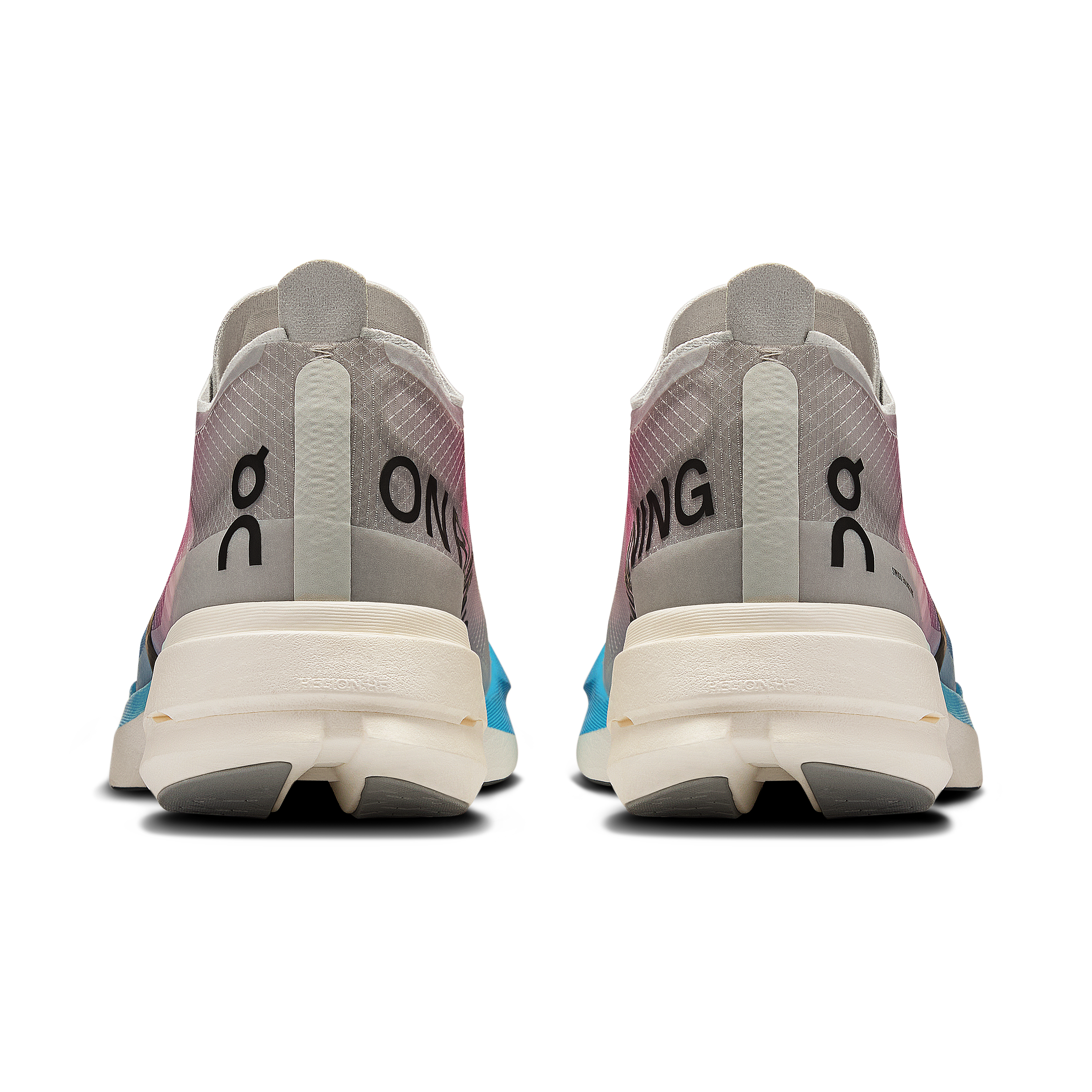 On Cloudboom Strike Feminino White Horizon
