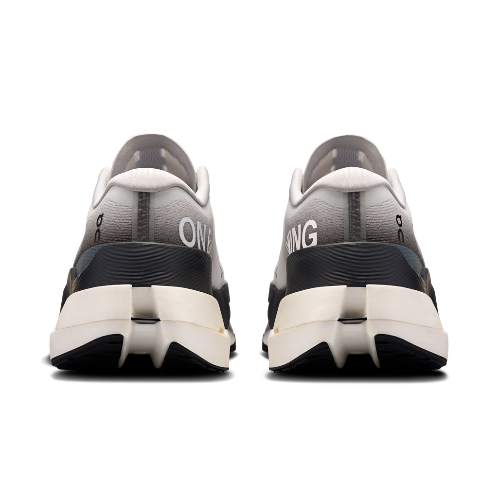 On Cloudboom Max Masculino White Black