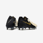 Chuteira Campo Nike Phantom Luna Elite (Sg)