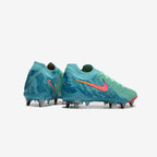 Chuteira Campo Nike Phantom Luna Elite (Sg)