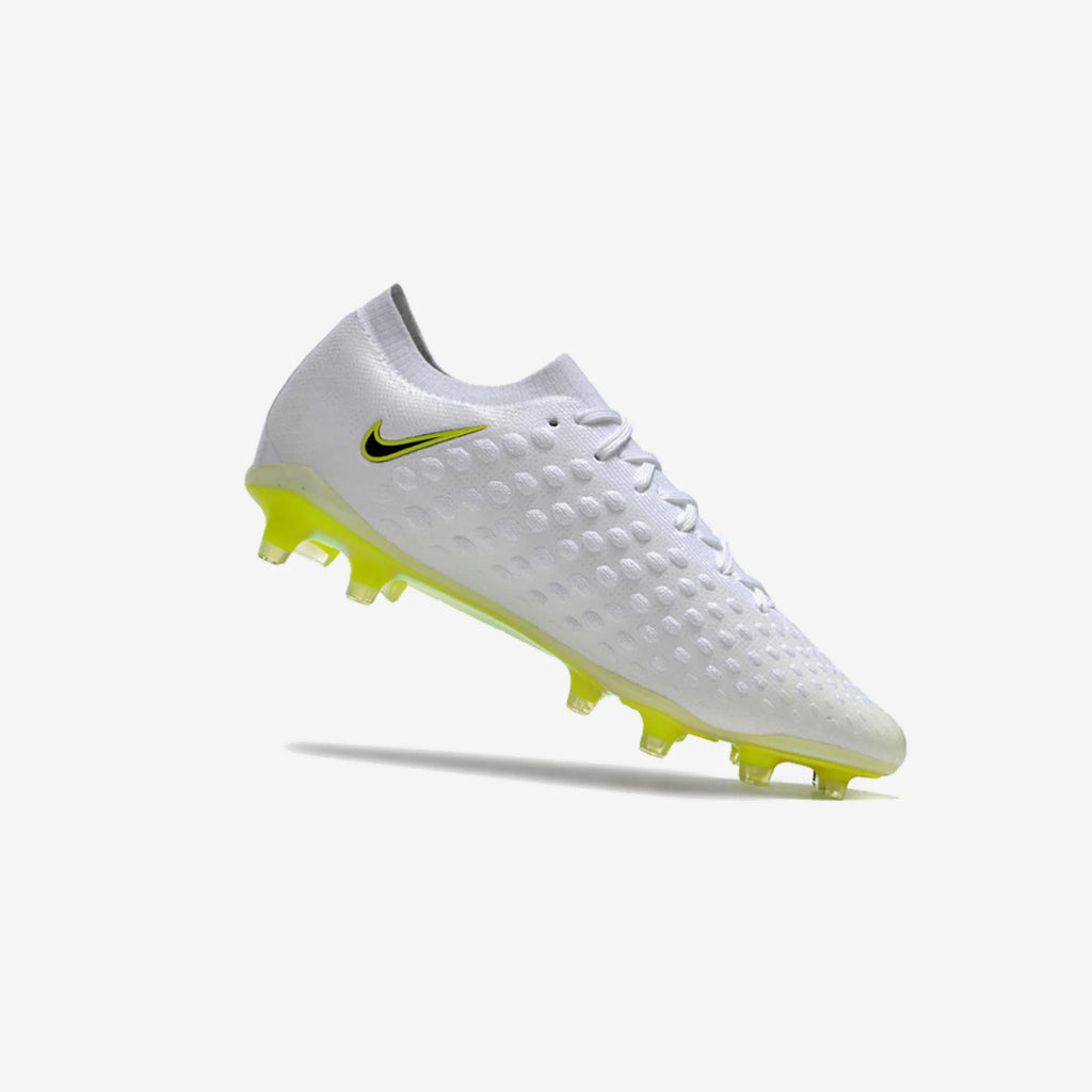 Chuteira Campo Nike Phantom Ultra Venom Fg