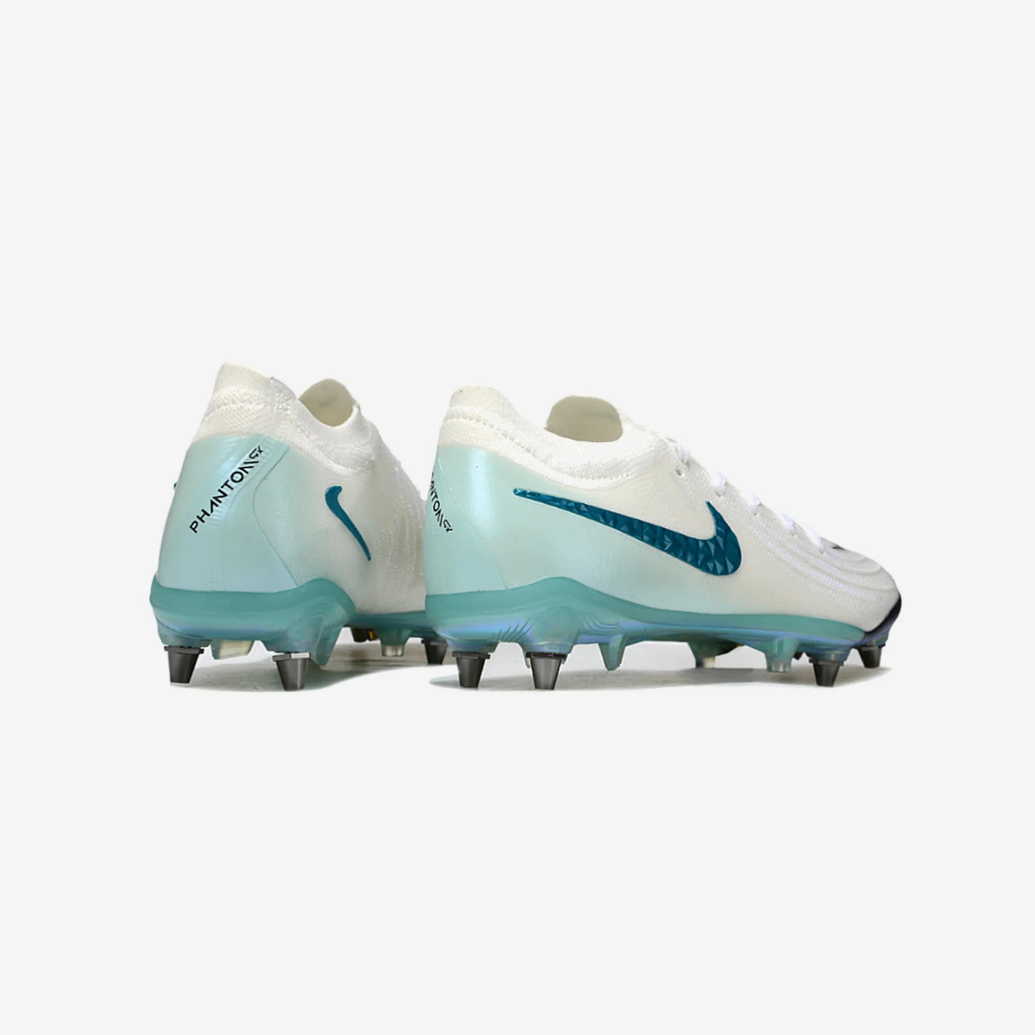 Chuteira Campo Nike Phantom Luna Elite (Sg)