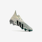 Chuteira Campo Adidas Predator Freak + Fg