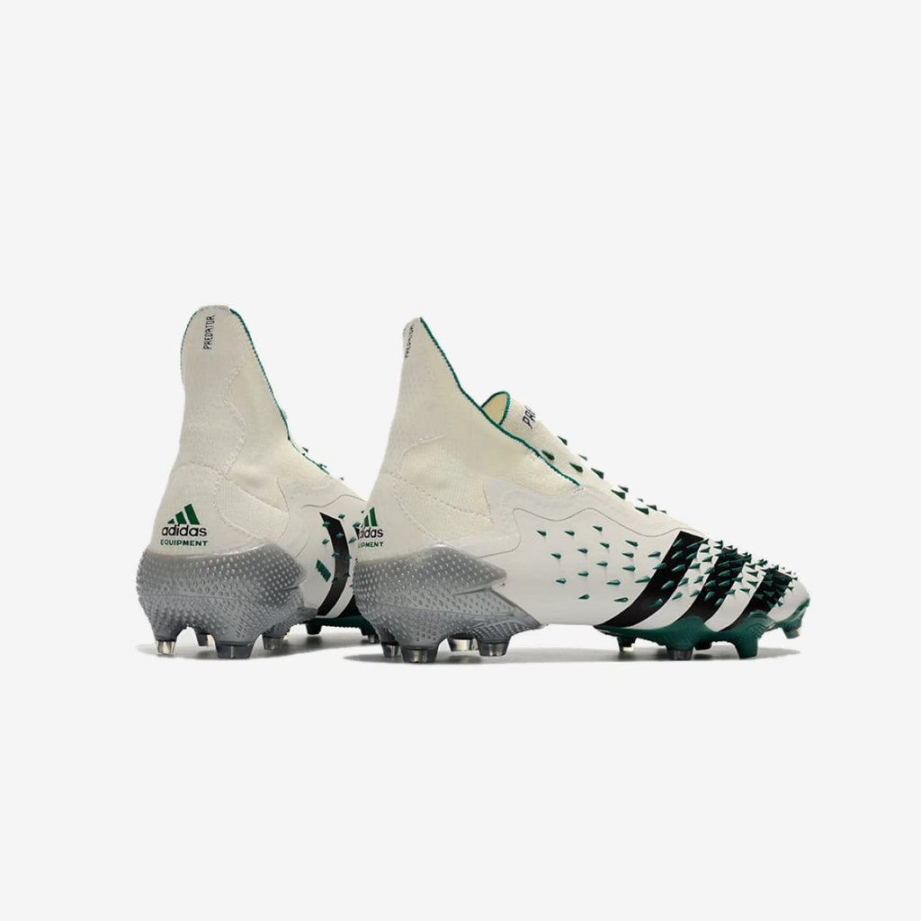 Chuteira Campo Adidas Predator Freak + Fg