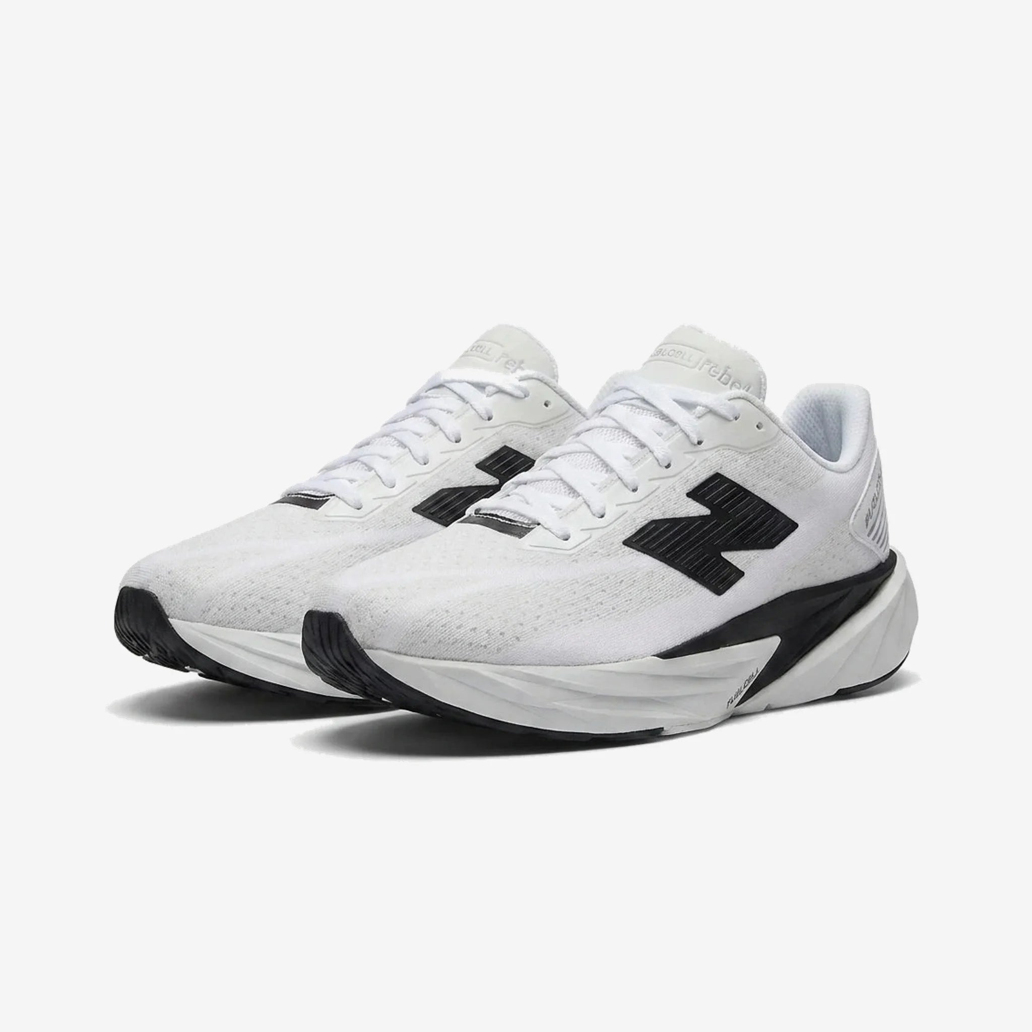 New Balance FuelCell Rebel v4 - Branco