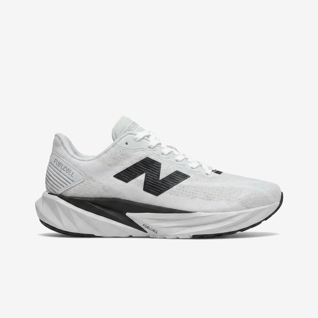 New Balance FuelCell Rebel v4 - Branco