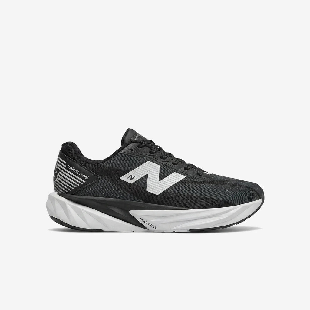 New Balance FuelCell Rebel v4 - Preto