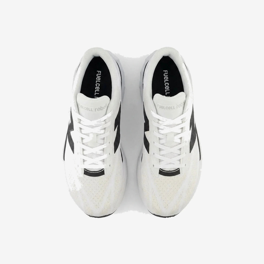 New Balance FuelCell Rebel v4 - Branco