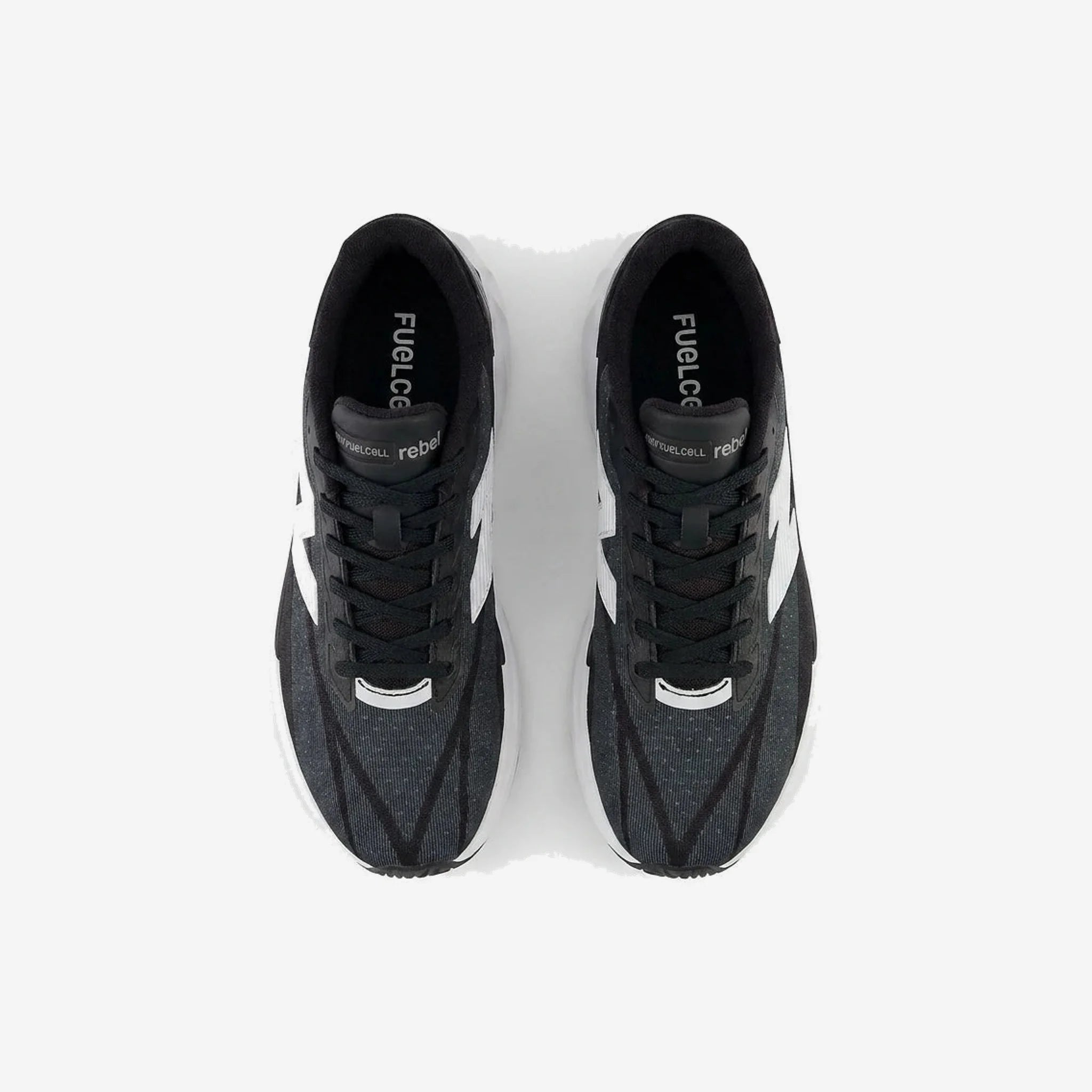 New Balance FuelCell Rebel v4 - Preto