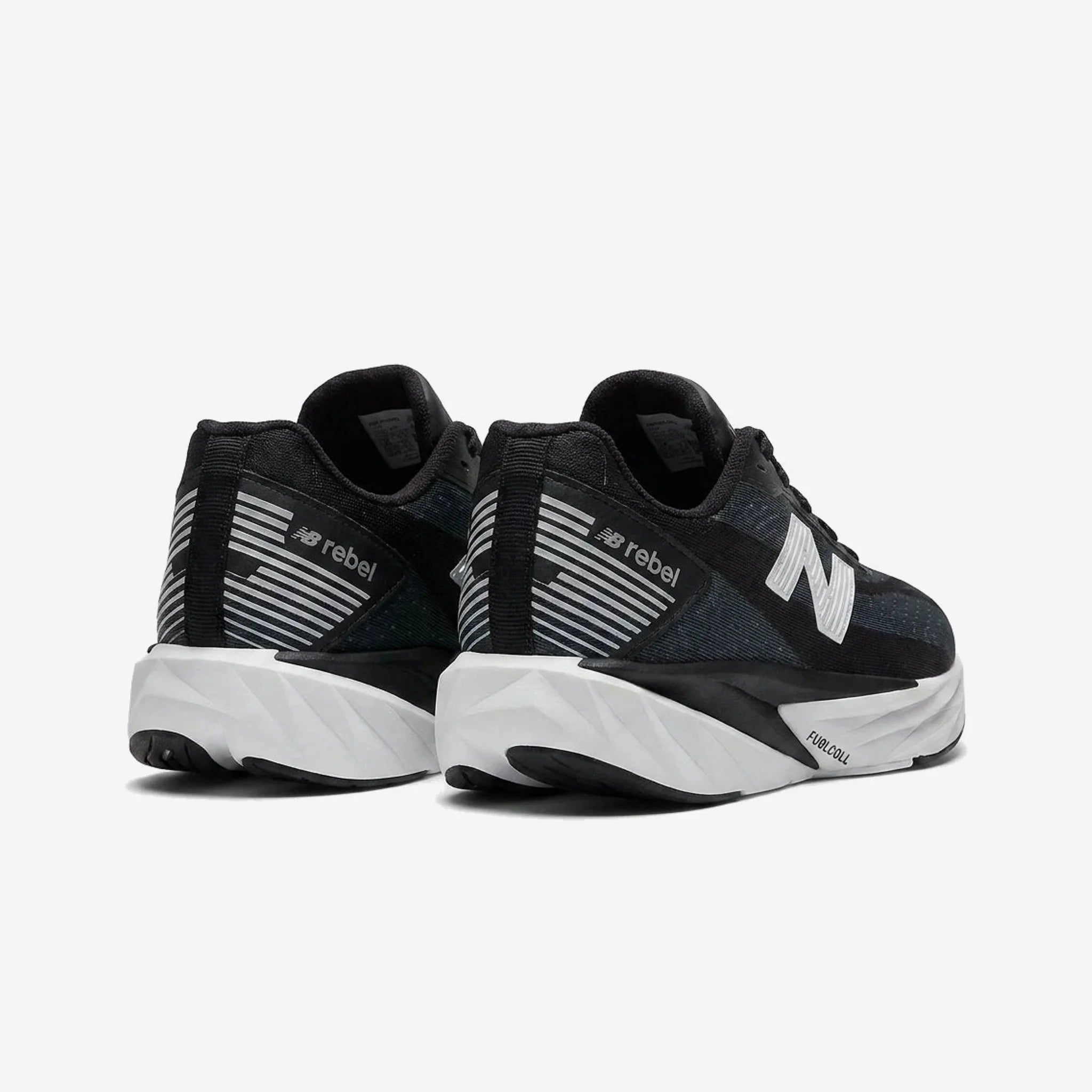 New Balance FuelCell Rebel v4 - Preto