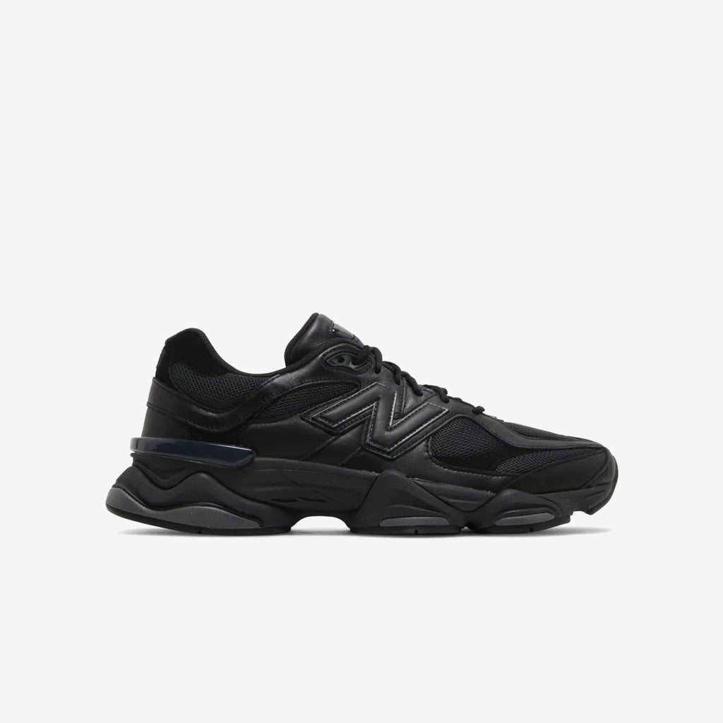 New Balance 9060 Triple Black